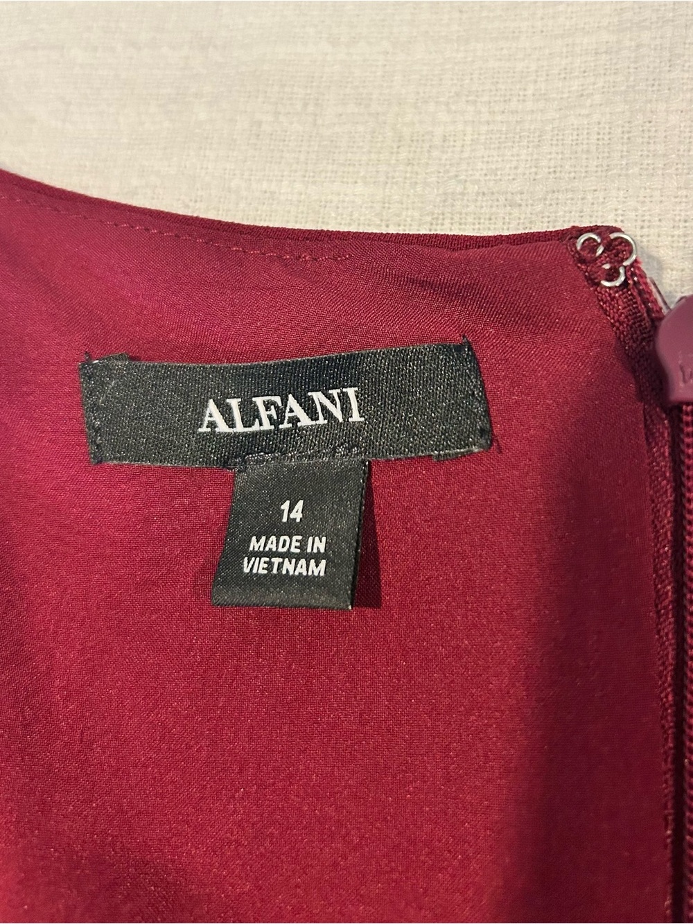 NWT Alfani Pleated Flounce Dress Berry Shimmer Sz 14 - Picture 4 of 8